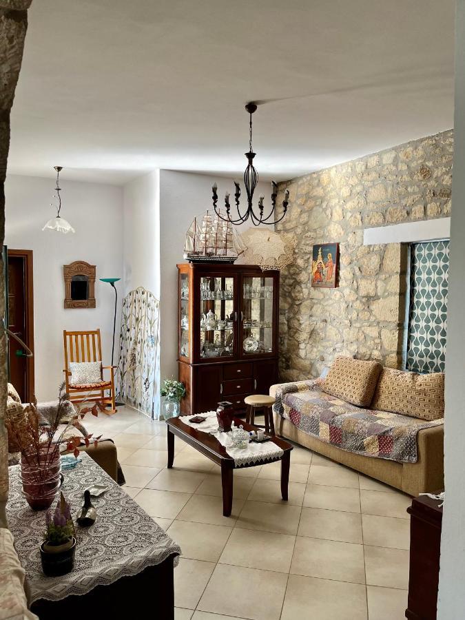 הוילה Khárakas Katerina'S Rest Stone Ηouse מראה חיצוני תמונה